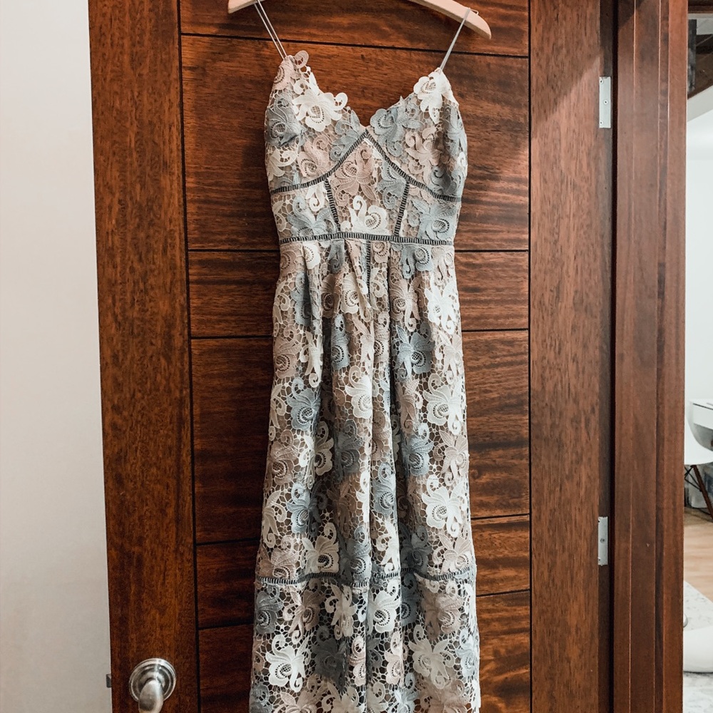 dresses including nursing / maternity friendly